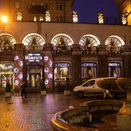 Khreshchatyk 911