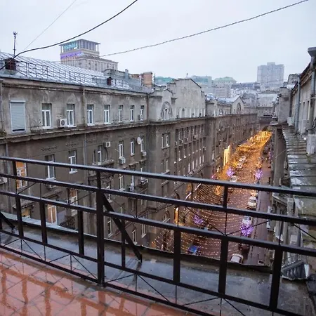 Khreshchatyk 911 * Київ